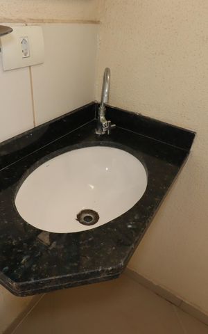 Apartamento à venda com 142m², 2 quartos e 1 vagaBanheiro de Serviço - Pia