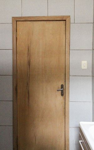 Casa à venda com 121m², 2 quartos e 1 vaga Casa à venda com 121m², 2 quartos e 1 vagaBanheiro Social