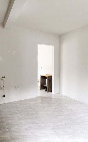 Casa à venda com 121m², 2 quartos e 1 vaga Casa à venda com 121m², 2 quartos e 1 vagaSala