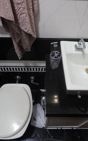 Casa à venda com 355m², 5 quartos e 4 vagasBanheiro suíte