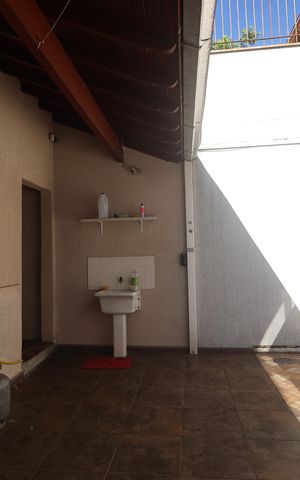 Casa à venda com 355m², 5 quartos e 4 vagasÁrea comum