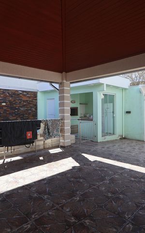 Casa à venda com 355m², 5 quartos e 4 vagasÁrea comum