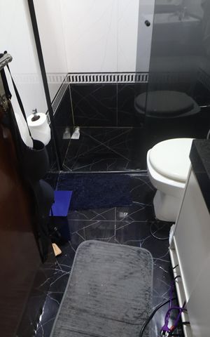 Casa à venda com 355m², 5 quartos e 4 vagasBanheiro suíte