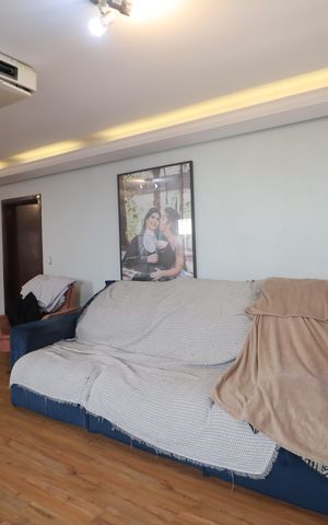 Casa à venda com 355m², 5 quartos e 4 vagasSala