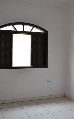 Casa de condomínio à venda com 105m², 3 quartos e 2 vagasSuíte