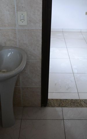 Casa de condomínio à venda com 105m², 3 quartos e 2 vagasBanheiro Suíte