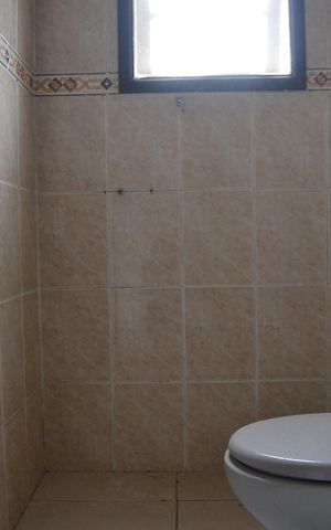 Casa de condomínio à venda com 105m², 3 quartos e 2 vagasBanheiro Suíte