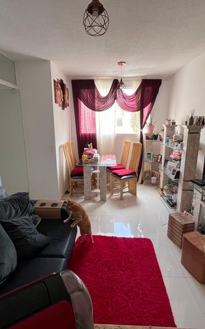 Apartamento à venda com 60m², 3 quartos e 1 vaga Apartamento à venda com 60m², 3 quartos e 1 vagaSala
