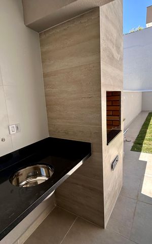 Casa à venda com 135m², 4 quartos e 3 vagas Casa à venda com 135m², 4 quartos e 3 vagasChurrasqueira