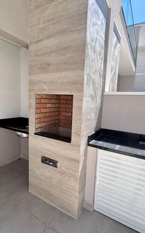 Casa à venda com 135m², 4 quartos e 3 vagas Casa à venda com 135m², 4 quartos e 3 vagasChurrasqueira