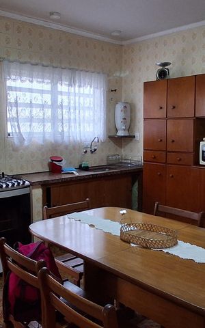 Casa à venda com 145m², 3 quartos e 3 vagas Casa à venda com 145m², 3 quartos e 3 vagasCozinha
