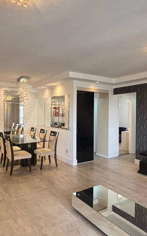 Apartamento à venda com 97m², 2 quartos e 3 vagas Apartamento à venda com 97m², 2 quartos e 3 vagasSala