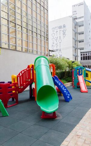 Apartamento à venda com 97m², 2 quartos e 3 vagas Apartamento à venda com 97m², 2 quartos e 3 vagasÁrea comum - Playground