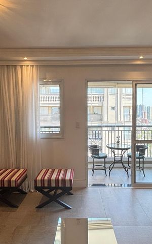 Apartamento à venda com 97m², 2 quartos e 3 vagas Apartamento à venda com 97m², 2 quartos e 3 vagasSala