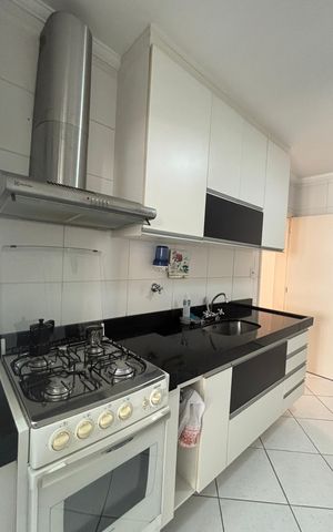 Apartamento à venda com 97m², 2 quartos e 3 vagas Apartamento à venda com 97m², 2 quartos e 3 vagasCozinha