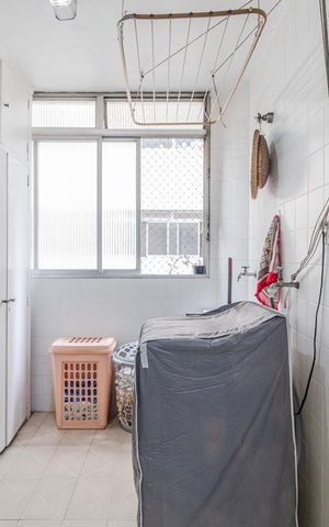 Apartamento à venda com 132m², 3 quartos e 1 vagaÁrea de Serviço