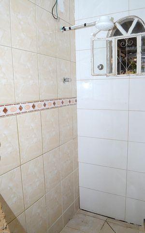 Casa para alugar com 75m², 3 quartos e 1 vagaBanheiro