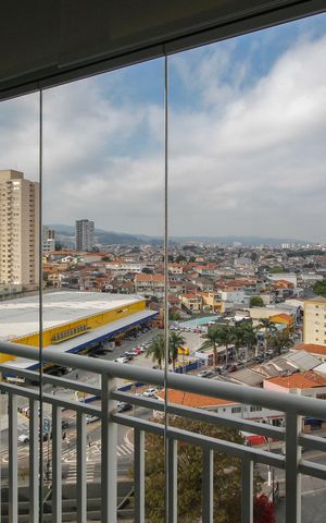 Apartamento à venda com 57m², 2 quartos e 1 vaga Apartamento à venda com 57m², 2 quartos e 1 vagaVaranda
