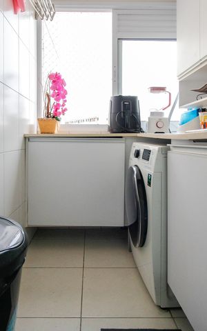 Apartamento à venda com 57m², 2 quartos e 1 vaga Apartamento à venda com 57m², 2 quartos e 1 vagaÁrea de Serviço