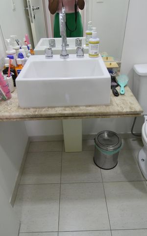 Apartamento para alugar com 69m², 2 quartos e 2 vagasBanheiro social