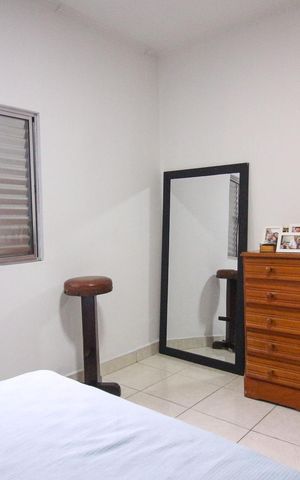 Casa à venda com 150m², 2 quartos e 2 vagas Casa à venda com 150m², 2 quartos e 2 vagasQuarto 1
