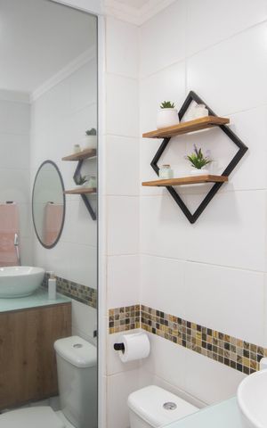Apartamento à venda com 67m², 3 quartos e 1 vaga Apartamento à venda com 67m², 3 quartos e 1 vagaBanheiro Social