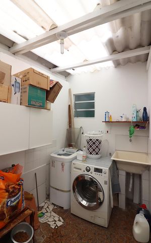 Casa à venda com 128m², 2 quartos e 2 vagasÁrea de Serviço