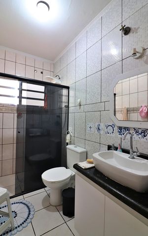 Casa à venda com 128m², 2 quartos e 2 vagasBanheiro Social