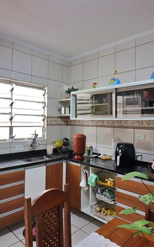 Casa à venda com 128m², 2 quartos e 2 vagasCozinha
