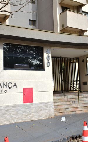 Apartamento para alugar com 77m², 2 quartos e 2 vagasFachada do Prédio