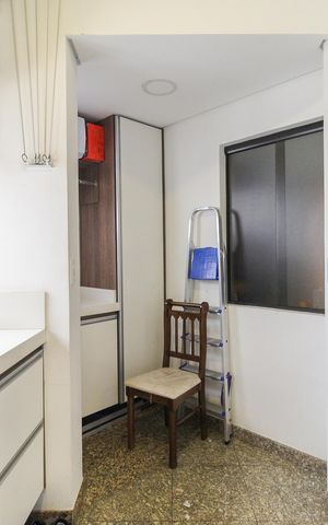 Apartamento à venda com 139m², 3 quartos e 3 vagas Apartamento à venda com 139m², 3 quartos e 3 vagasÁrea de Serviço