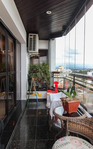 Apartamento à venda com 139m², 3 quartos e 3 vagas Apartamento à venda com 139m², 3 quartos e 3 vagasVaranda da Sala