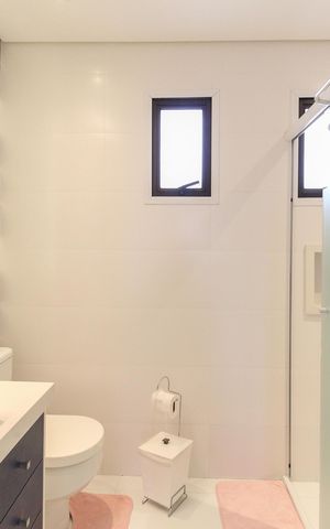 Apartamento à venda com 139m², 3 quartos e 3 vagas Apartamento à venda com 139m², 3 quartos e 3 vagasBanheiro Social