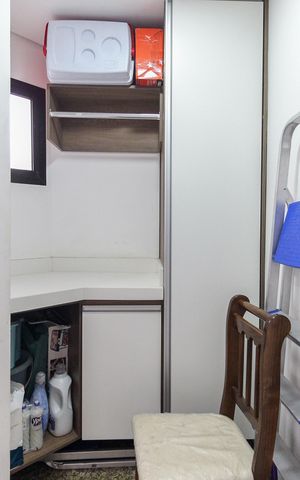 Apartamento à venda com 139m², 3 quartos e 3 vagas Apartamento à venda com 139m², 3 quartos e 3 vagasÁrea de Serviço