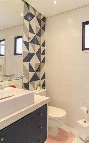 Apartamento à venda com 139m², 3 quartos e 3 vagas Apartamento à venda com 139m², 3 quartos e 3 vagasBanheiro Social