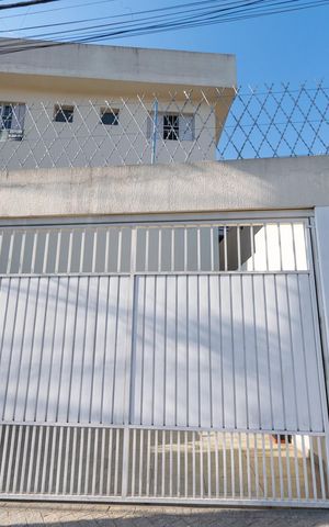 Casa para alugar com 40m², 1 quarto e sem vaga Casa para alugar com 40m², 1 quarto e sem vagaFachada