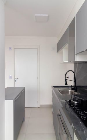 Apartamento para alugar com 45m², 2 quartos e 1 vaga Apartamento para alugar com 45m², 2 quartos e 1 vagaCozinha e Área de Serviço