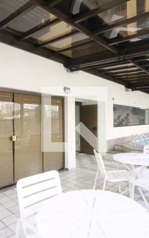 Apartamento para alugar com 34m², 1 quarto e 1 vagaÁrea comum - Piscina