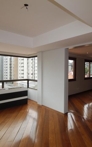 Apartamento para alugar com 400m², 3 quartos e 3 vagasSala 2