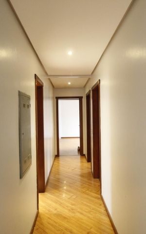 Apartamento para alugar com 400m², 3 quartos e 3 vagasCorredor