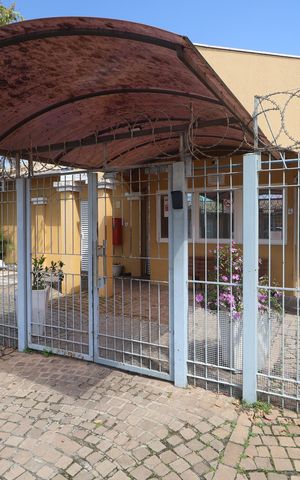 Casa de condomínio à venda com 81m², 3 quartos e 2 vagasFachado do condomínio