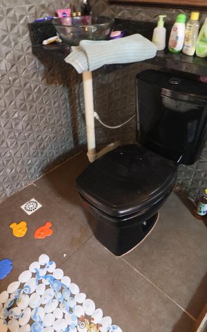 Casa de condomínio à venda com 81m², 3 quartos e 2 vagasBanheiro suíte