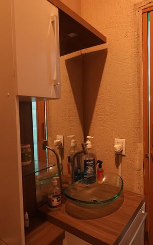 Casa de condomínio à venda com 81m², 3 quartos e 2 vagasBanheiro Social