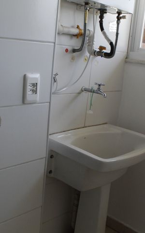 Apartamento à venda com 60m², 2 quartos e 1 vagaÁrea de Serviço