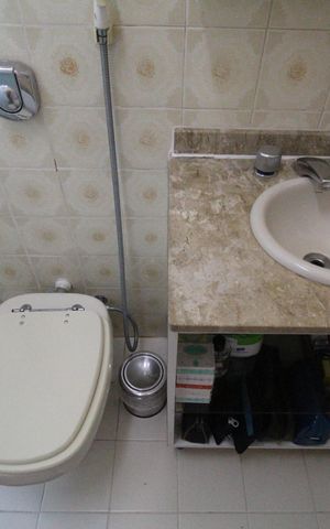 Apartamento à venda com 61m², 2 quartos e 1 vagaBanheiro Social