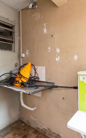 Casa à venda com 150m², 3 quartos e 2 vagas Casa à venda com 150m², 3 quartos e 2 vagasBanheiro de Serviço