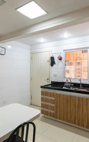 Casa à venda com 150m², 3 quartos e 2 vagas Casa à venda com 150m², 3 quartos e 2 vagasCozinha