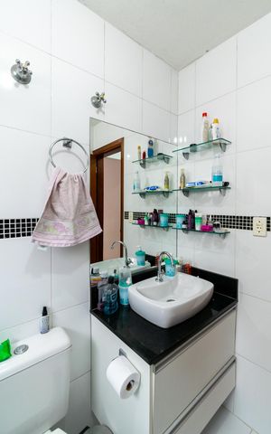 Casa à venda com 150m², 3 quartos e 2 vagas Casa à venda com 150m², 3 quartos e 2 vagasBanheiro da Suíte