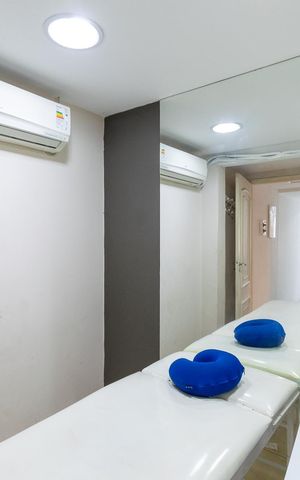 Casa à venda com 150m², 3 quartos e 2 vagas Casa à venda com 150m², 3 quartos e 2 vagasSala de Massagem do Salão