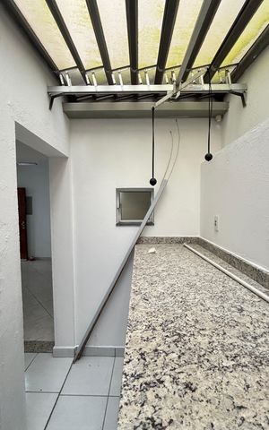 Casa à venda com 100m², 2 quartos e 2 vagas Casa à venda com 100m², 2 quartos e 2 vagasCozinha